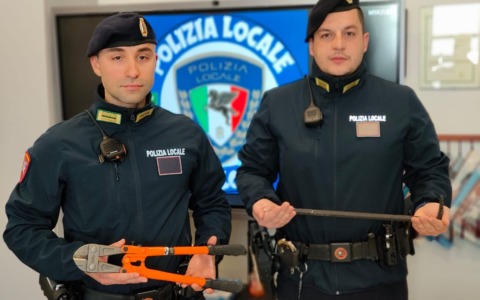 Furti nei cimiteri della Bassa Bergamasca: arrestato il presunto colpevole