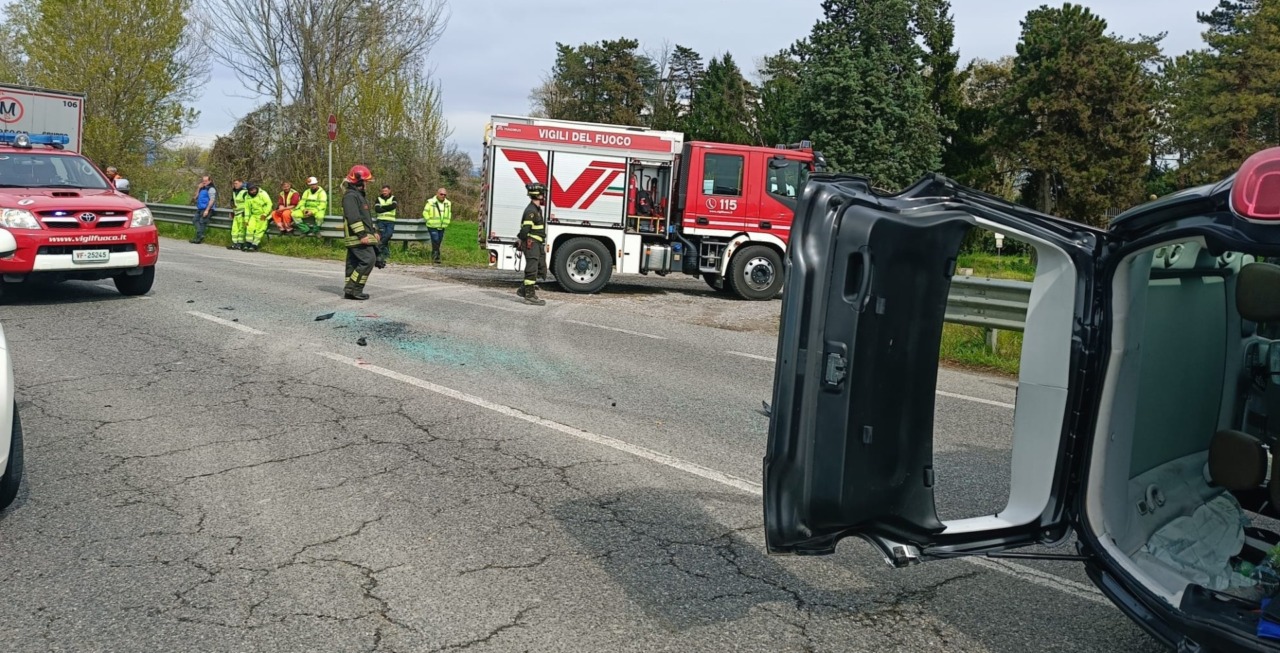 Incidente a Fara Olivana: doppia collisione crea disagi al traffico