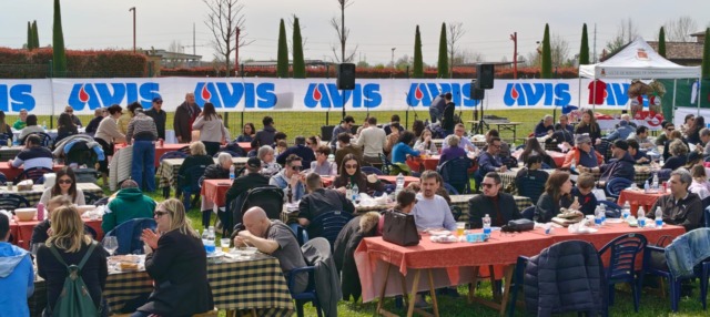 Tradizione e innovazione: la festa “Öf, böcc e salàm nostrà” a Romano