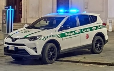 Furto pianificato in un negozio di Romano: scoperta strategia con un passeggino
