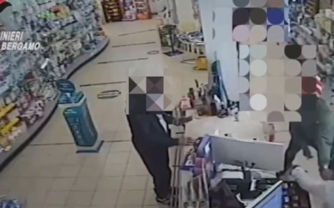Rapina a Romano di Lombardia: arrestato un 37enne dopo due colpi in farmacia