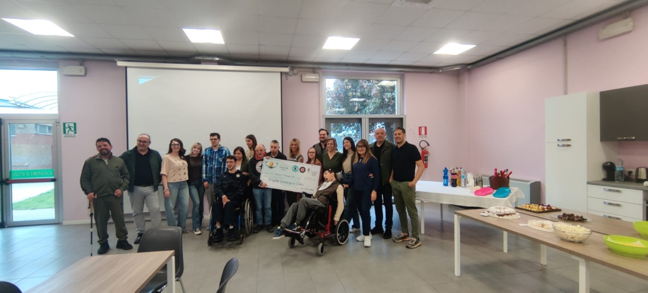 Cinquemila euro donati da commercianti e “Fermento Festival” a “SFA STD” e “Casa dei Colori”