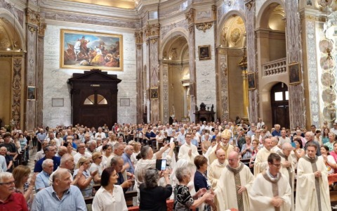 Il cardinal Pizzaballa torna dopo due anni e invita a “perdere per amore dell’altro”