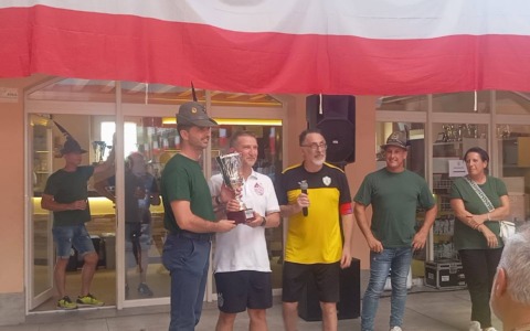 La sagra delle Penne Nere a Covo celebra tradizione e solidarietà con un grande successo