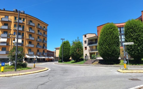 Lite in appartamento sfocia in coltellate