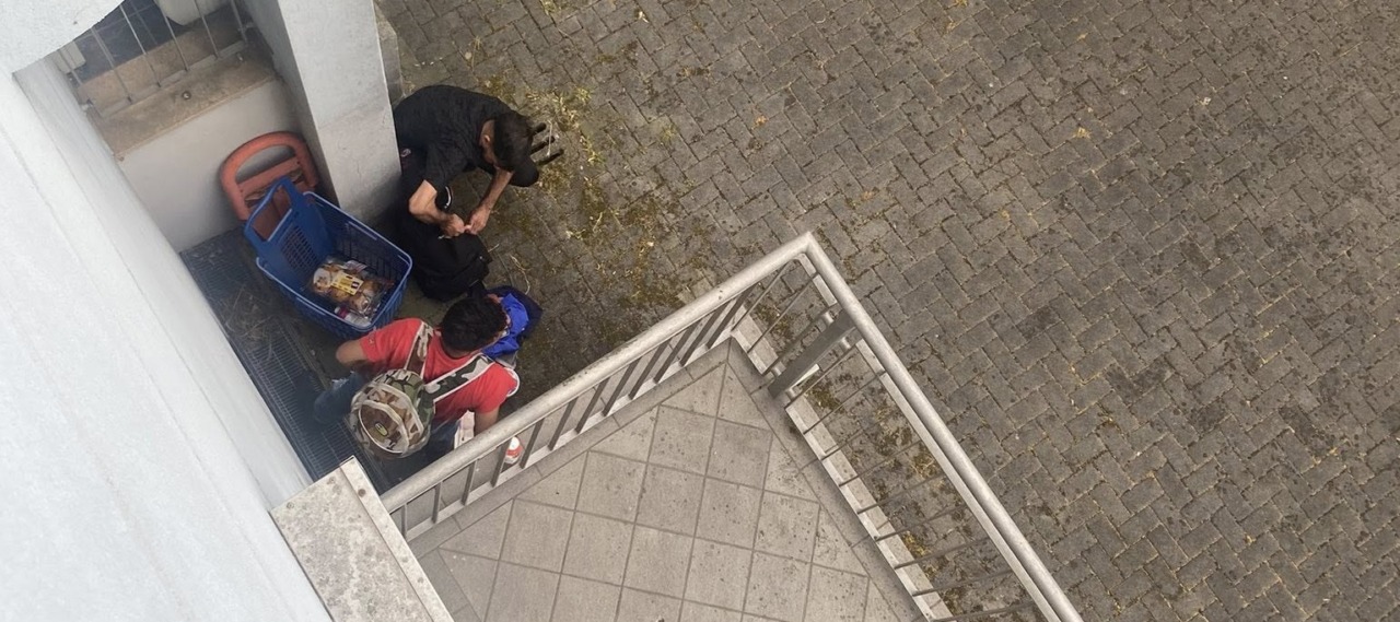 Romano: Denunce di residenti su bivacchi in via Pigola, la situazione è critica