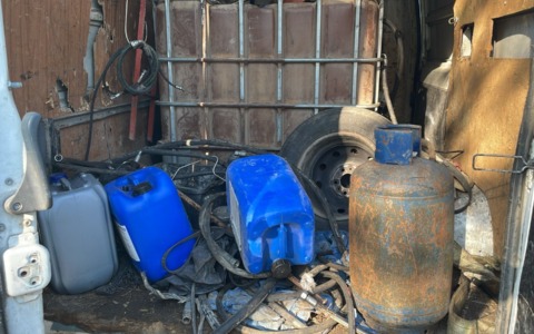 Scoperta discarica abusiva in via dei Cappuccini, avviate indagini