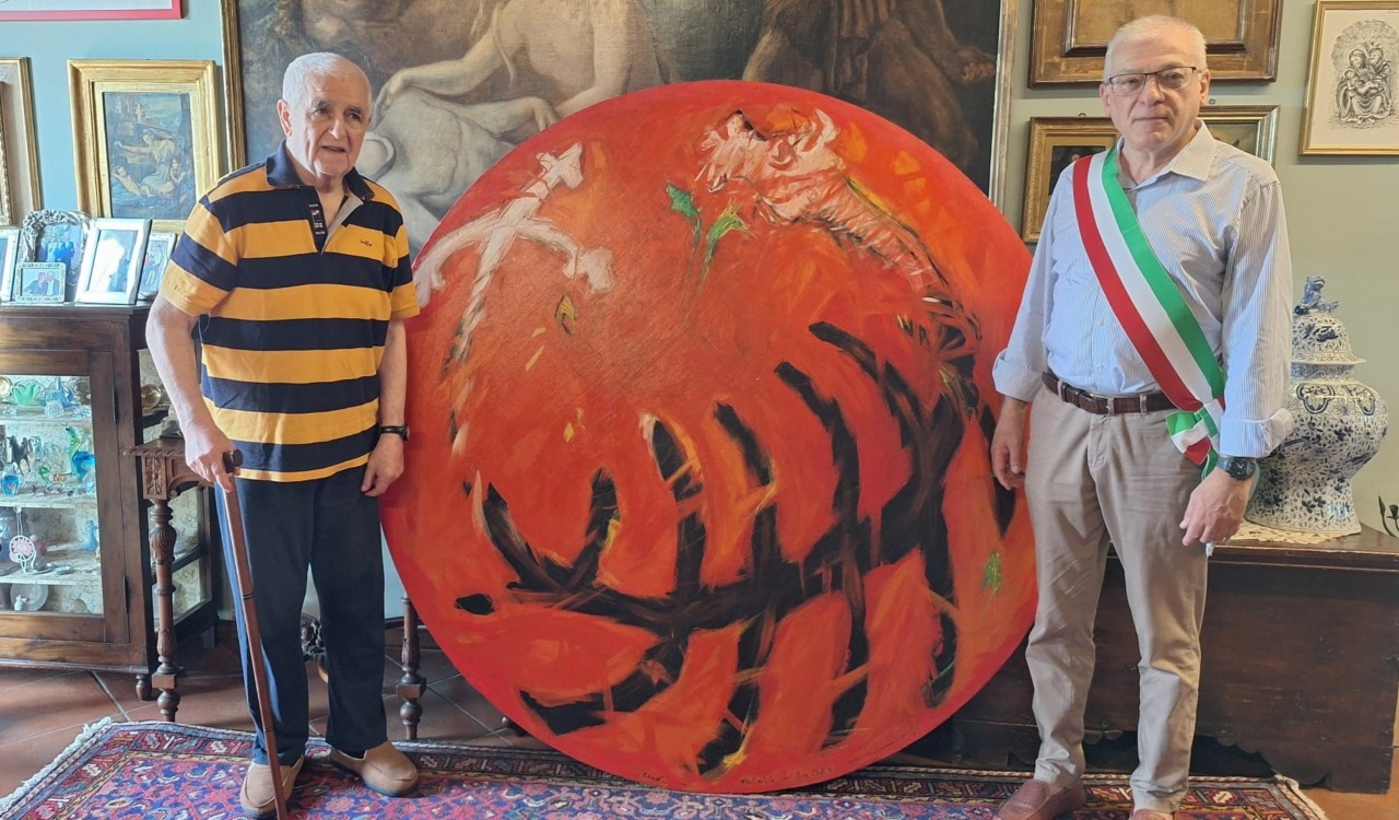 Enrico Braido, fisioterapista e amante dell’arte, regala un quadro al Comune